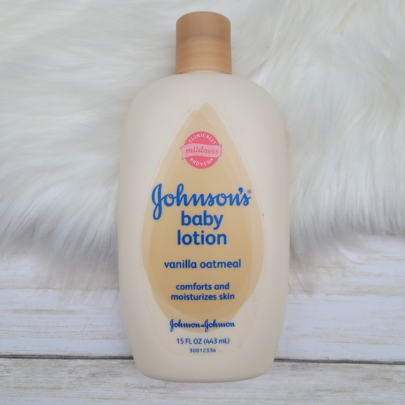 Johnson's Bath, Skin & Hair Johnsons Baby Lotion Vanilla Oatmeal